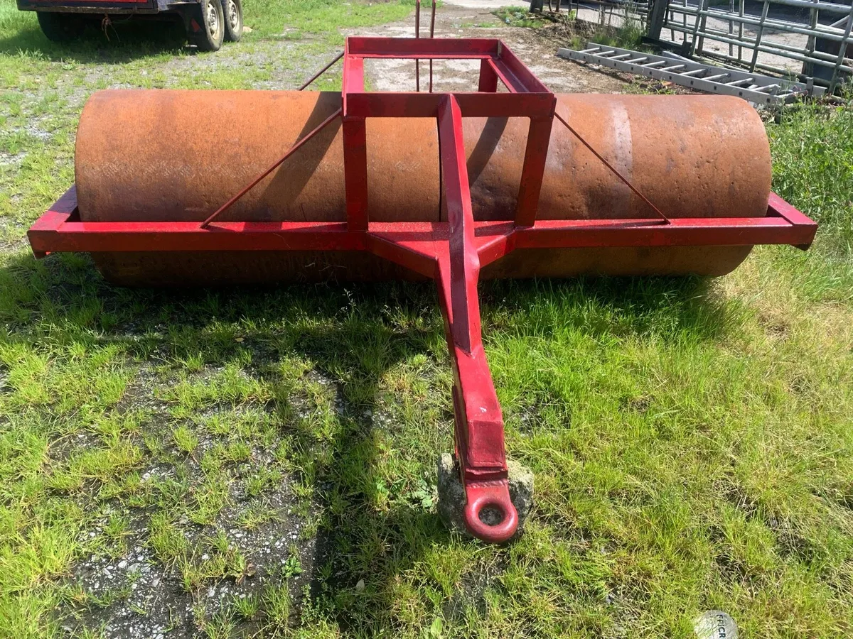 8ft Mckenna land roller - Image 1