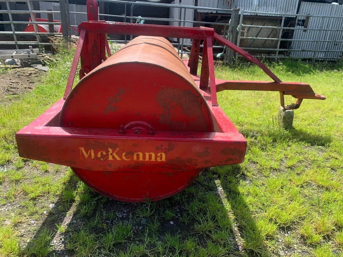 8ft Mckenna land roller - Image 2