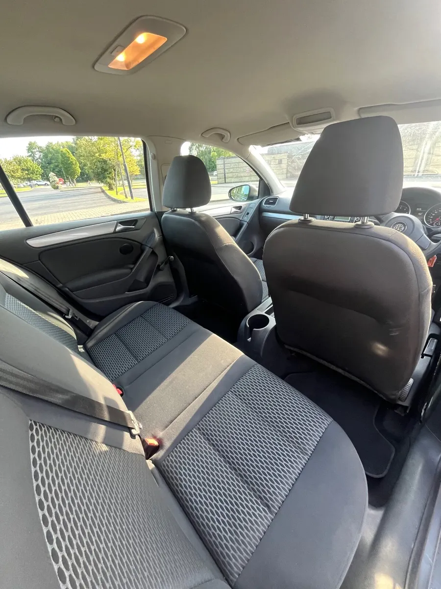 Volkswagen Golf 2011 - Image 4