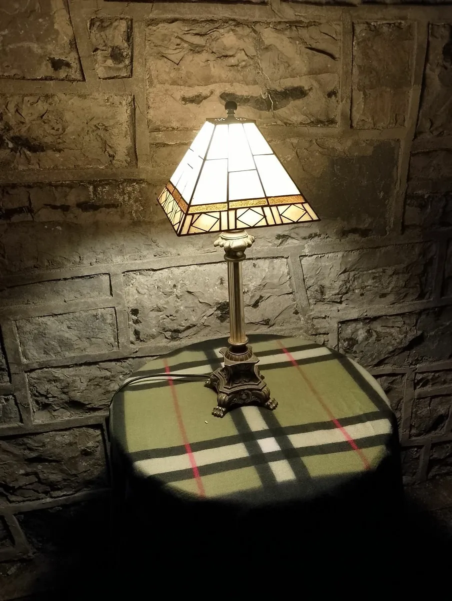Tiffany table lamp - Image 3