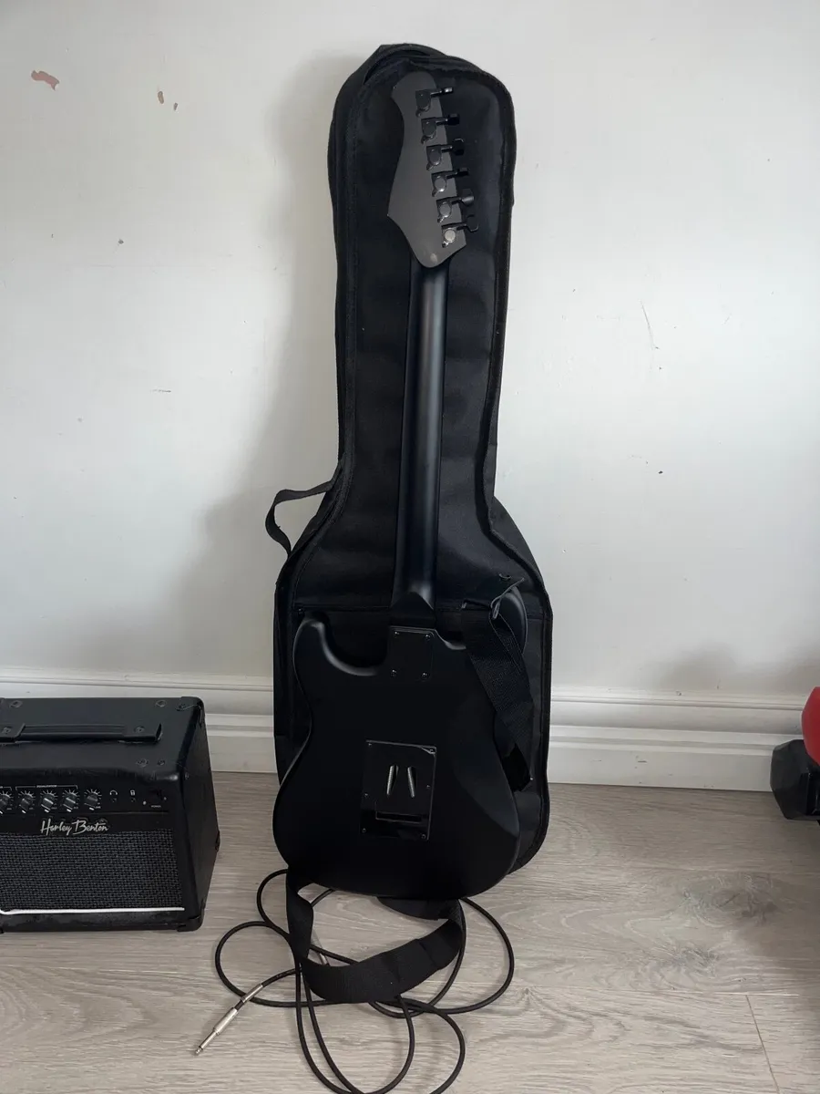 Guitar and Amp - Image 4