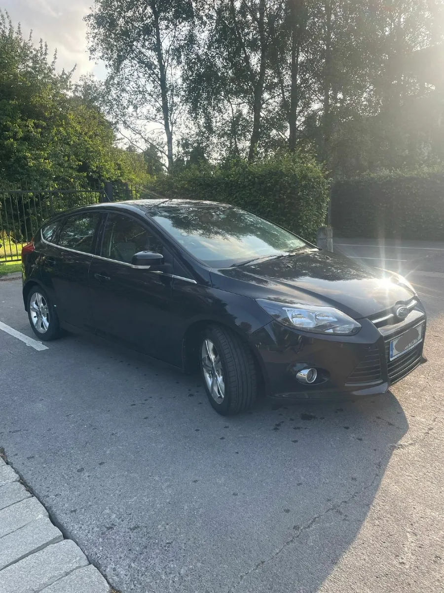Ford Focus 2011 - Image 1