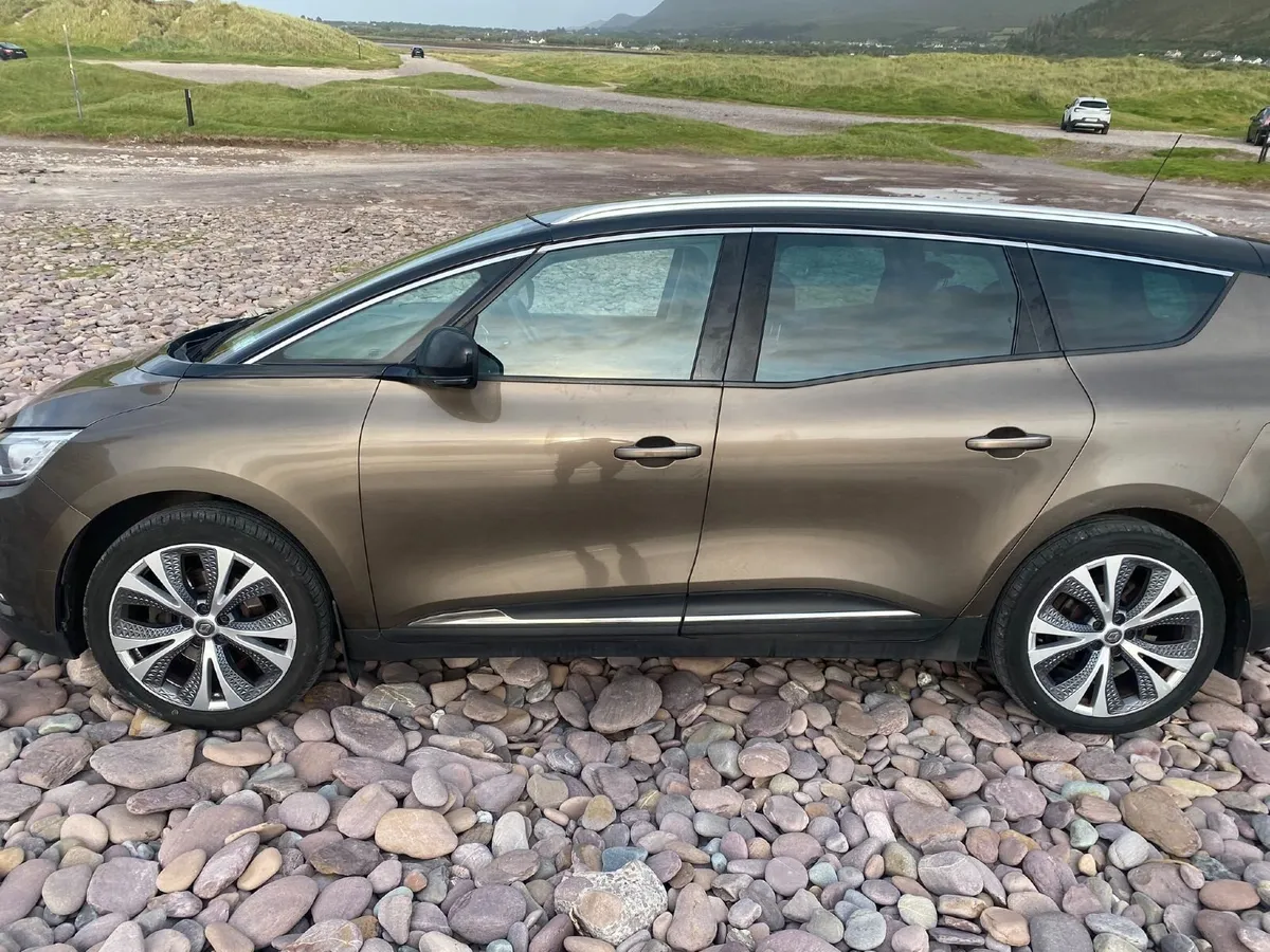 Renault Grand Scenic 2017 - Image 2