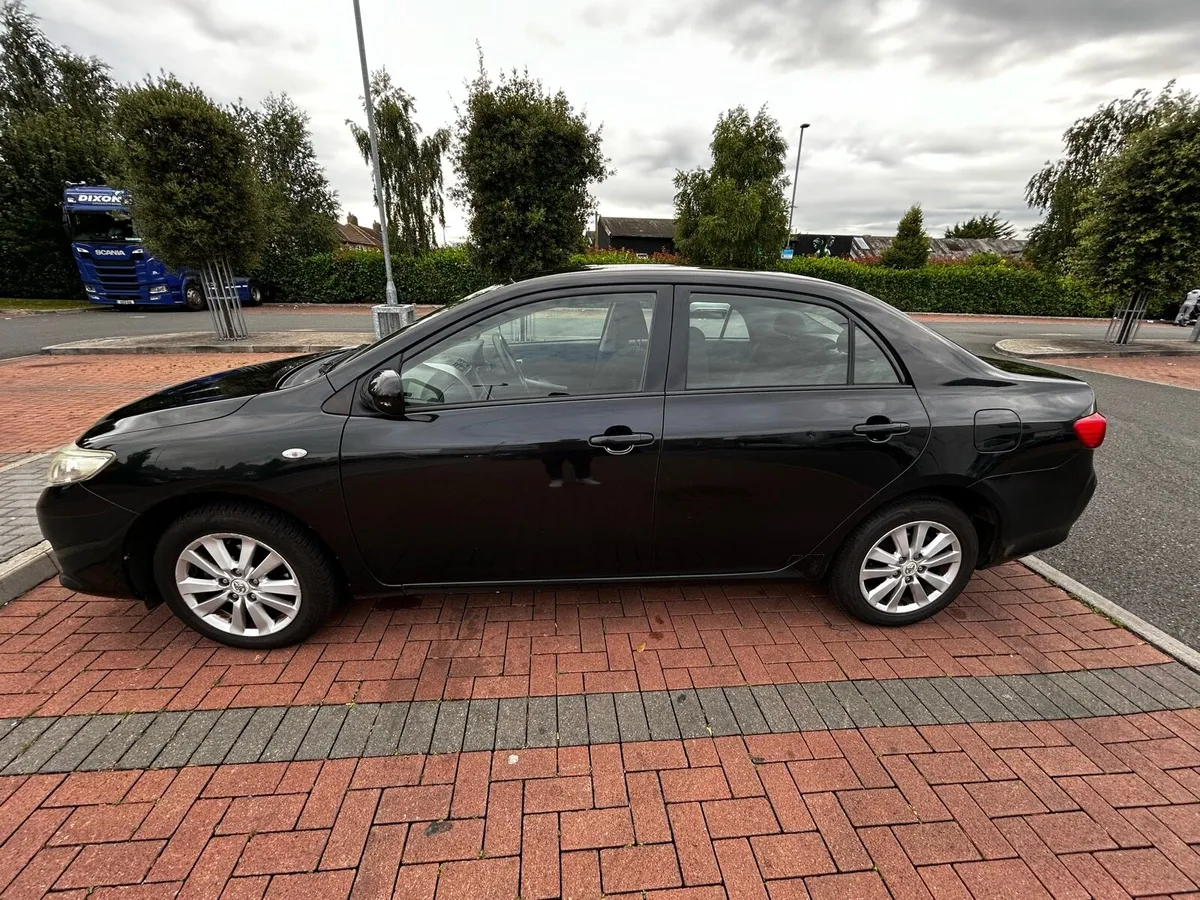 Toyota corolla 2008 - Image 1