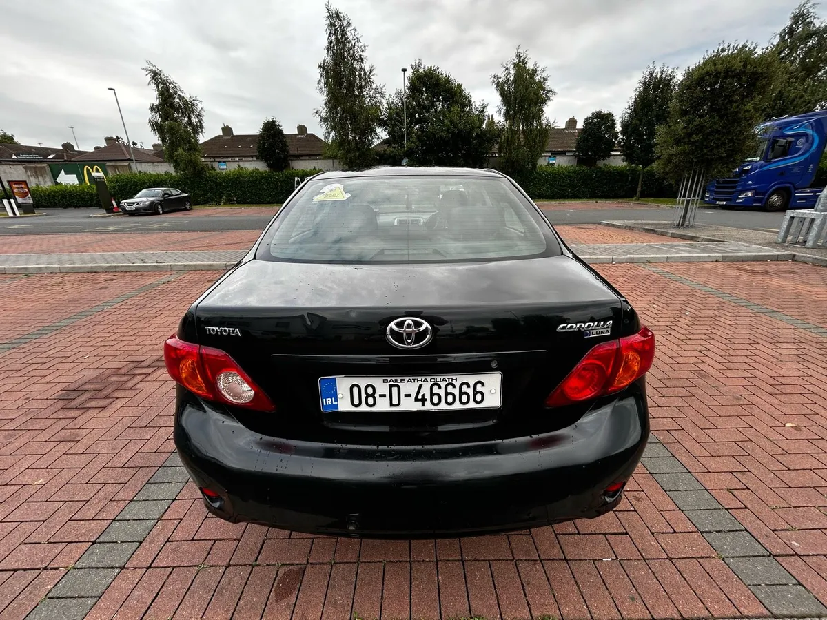 Toyota corolla 2008 - Image 2