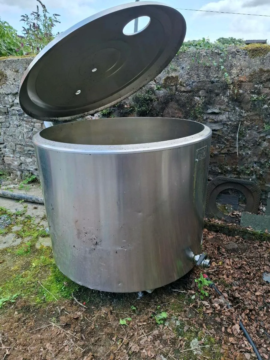 120 Gallon stainless steel tank