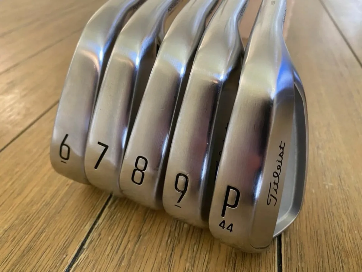 Titleist T150 6-PW True Temper S300 Stiff - Image 2