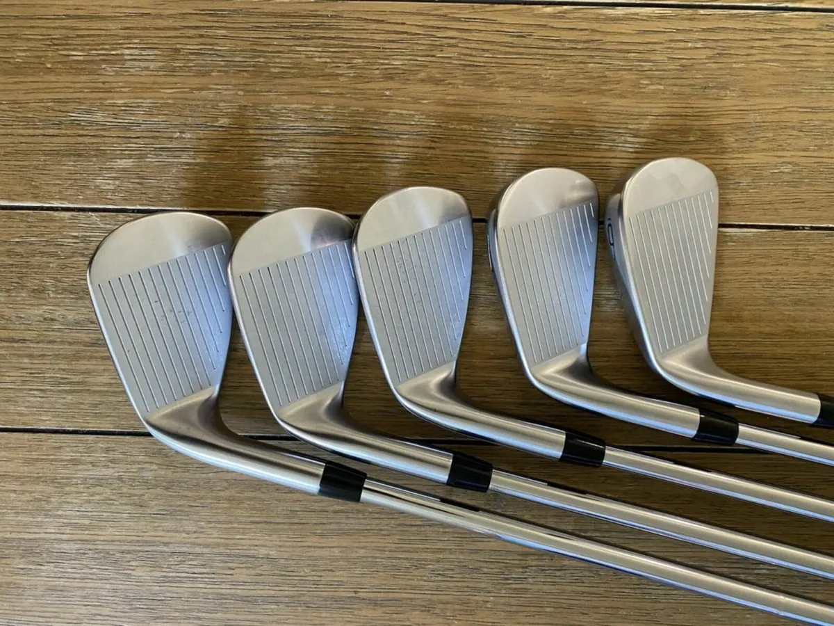 Titleist T150 6-PW True Temper S300 Stiff - Image 4