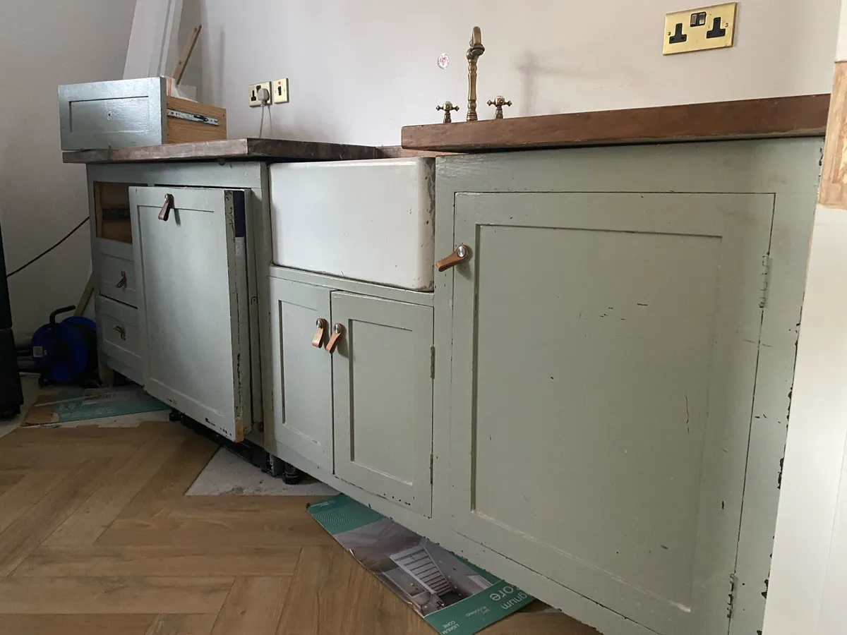 Kitchen for sale - Image 1