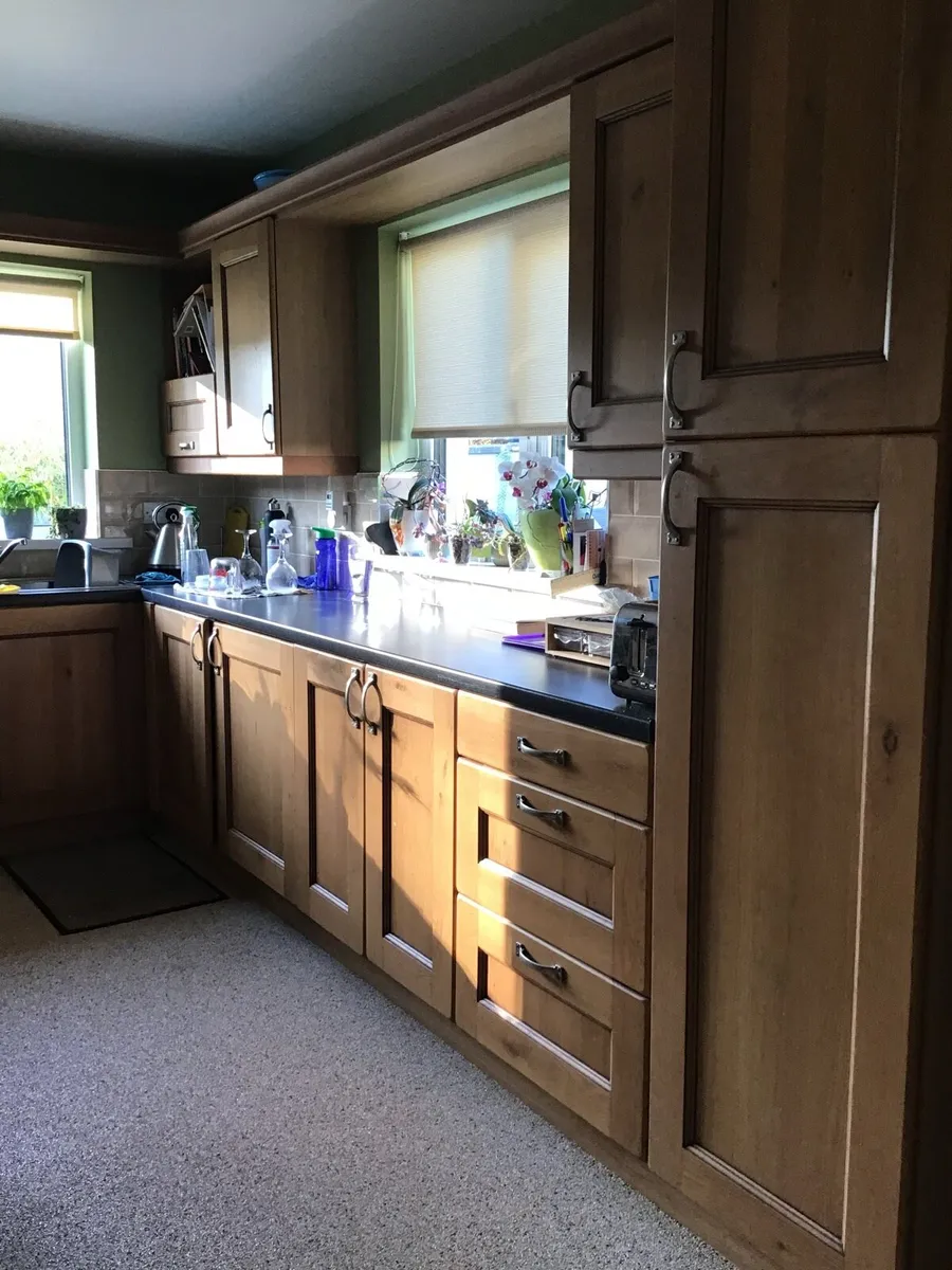 Kitchen & Utility - Image 1