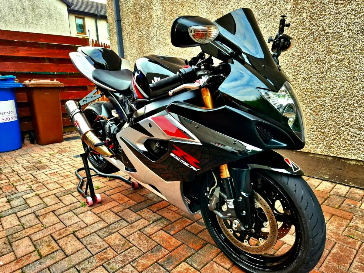 For Sale: 2005 Suzuki GSX-R 1000 - Image 1