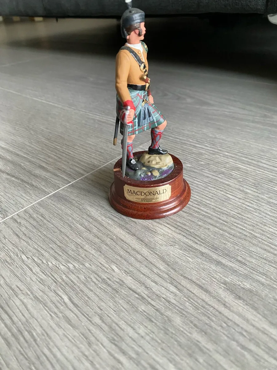 New soldier figure - Image 1