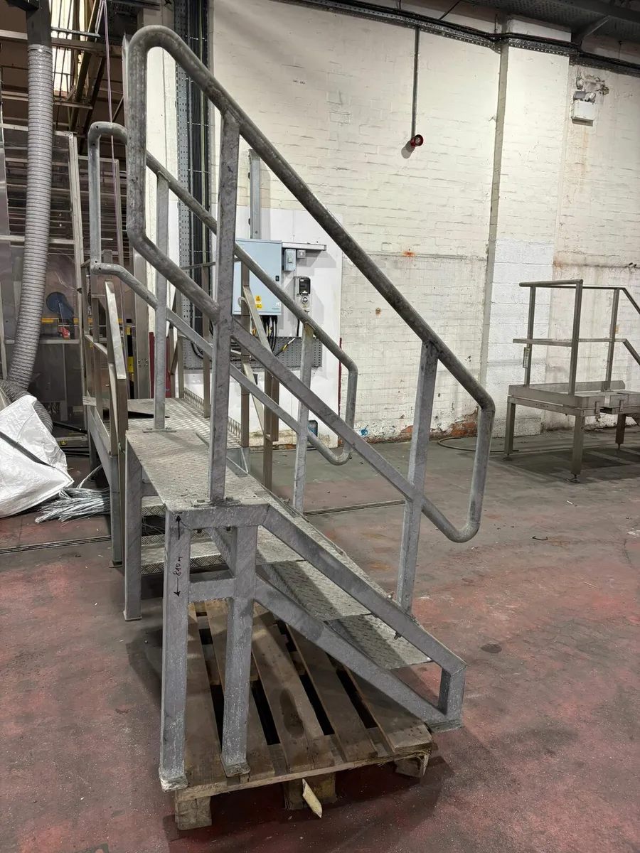 Platforms Steps Stainless Steel - Image 4