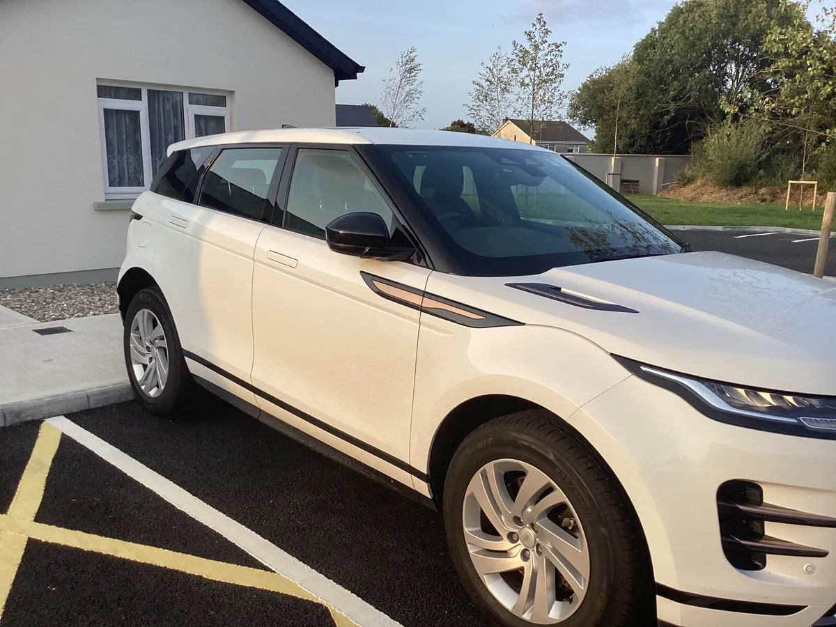 Land Rover Range Rover Evoque 2022 - Image 2