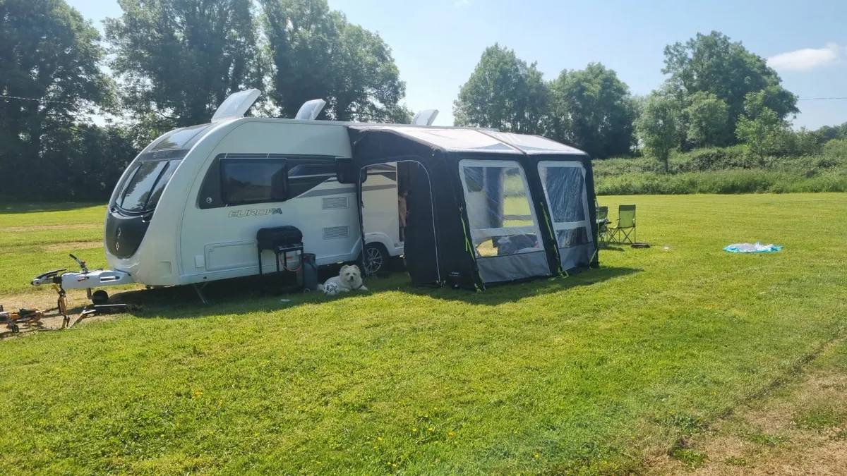Caravan - Image 1