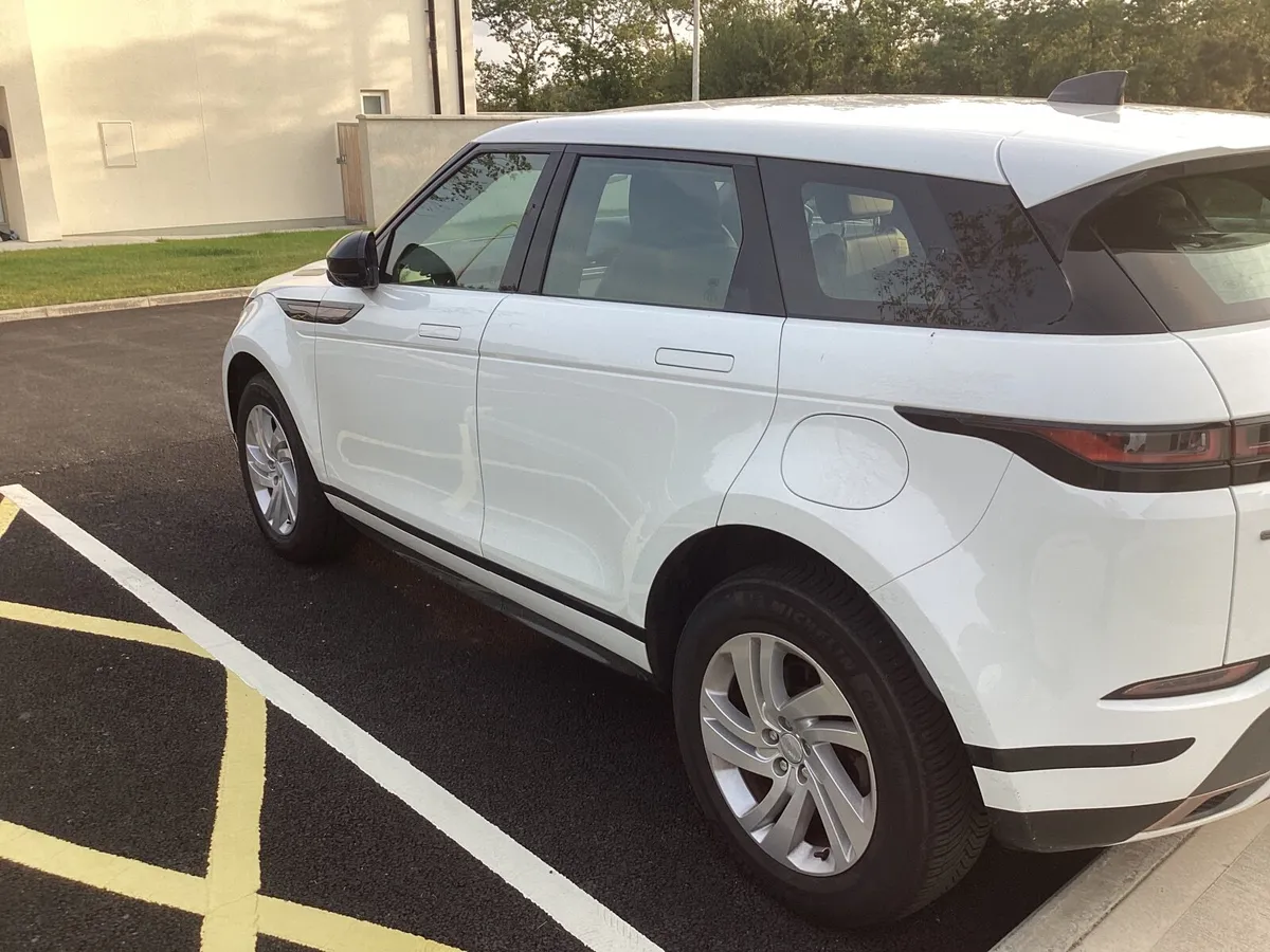 Land Rover Range Rover Evoque 2022 - Image 4