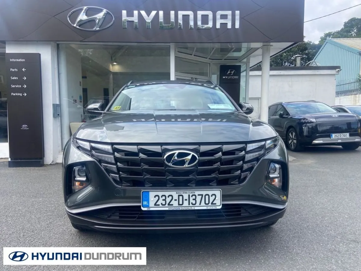 Hyundai Tucson Executive HEV 5DR Auto - Image 2