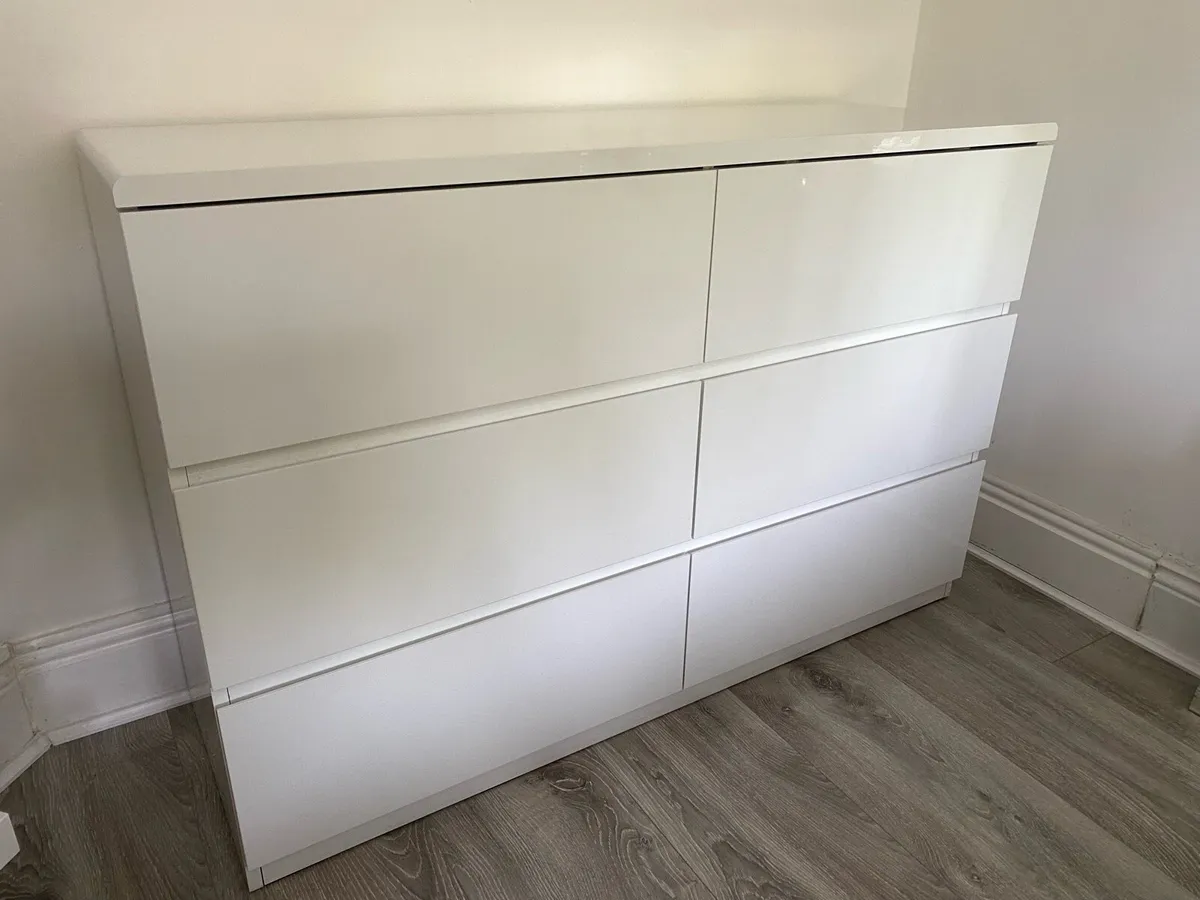 Wide White High Gloss Chest of 6 Drawers - Image 1