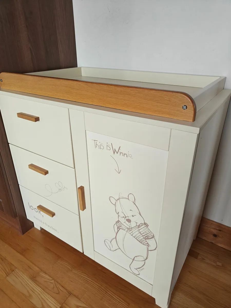 Winnie the Pooh cotbed, changing unit, wardrobe - Image 2