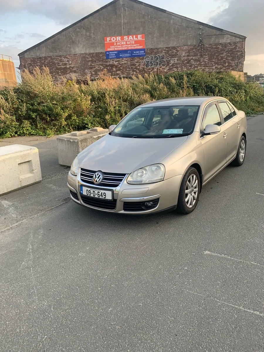 Volkswagen Jetta - Image 2