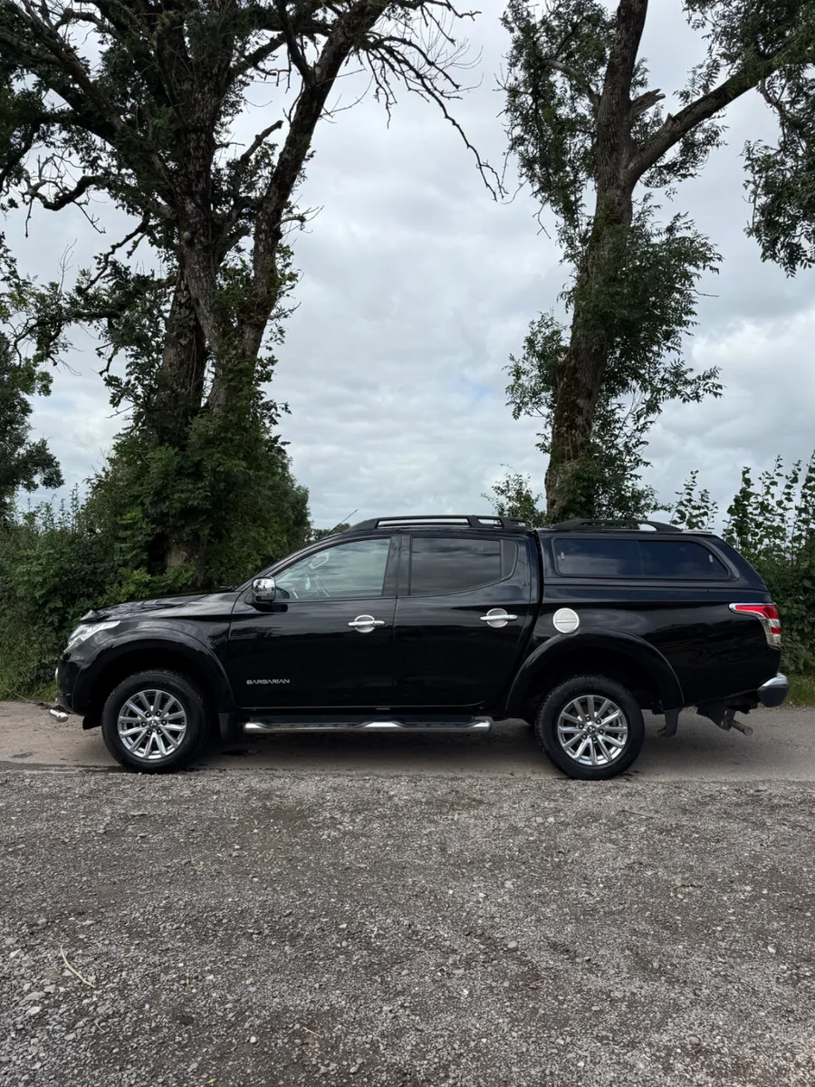 152 Mitsubishi L200 2.4 DI-D Barbarian *No Vat* - Image 2