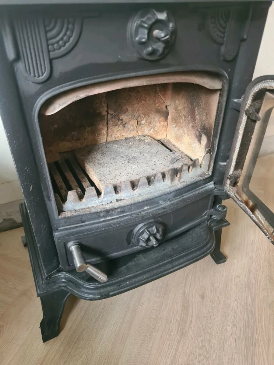 Stove - Image 4