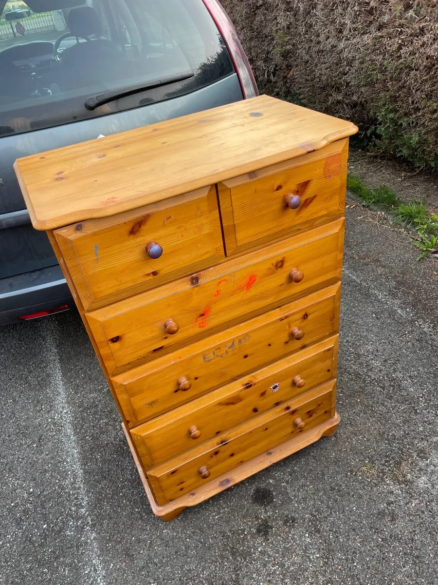 Pine chest of drawers - Image 2