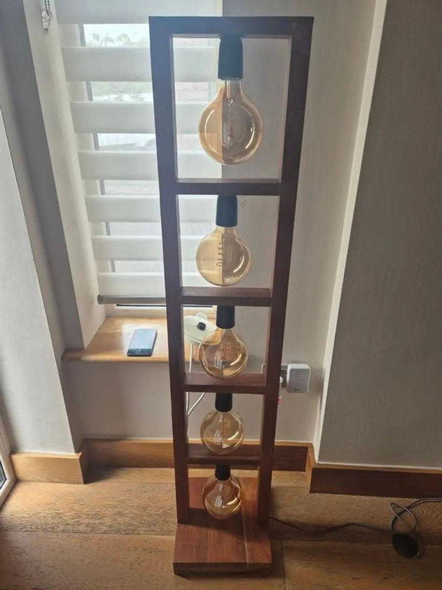 Funky light fitting - Image 2