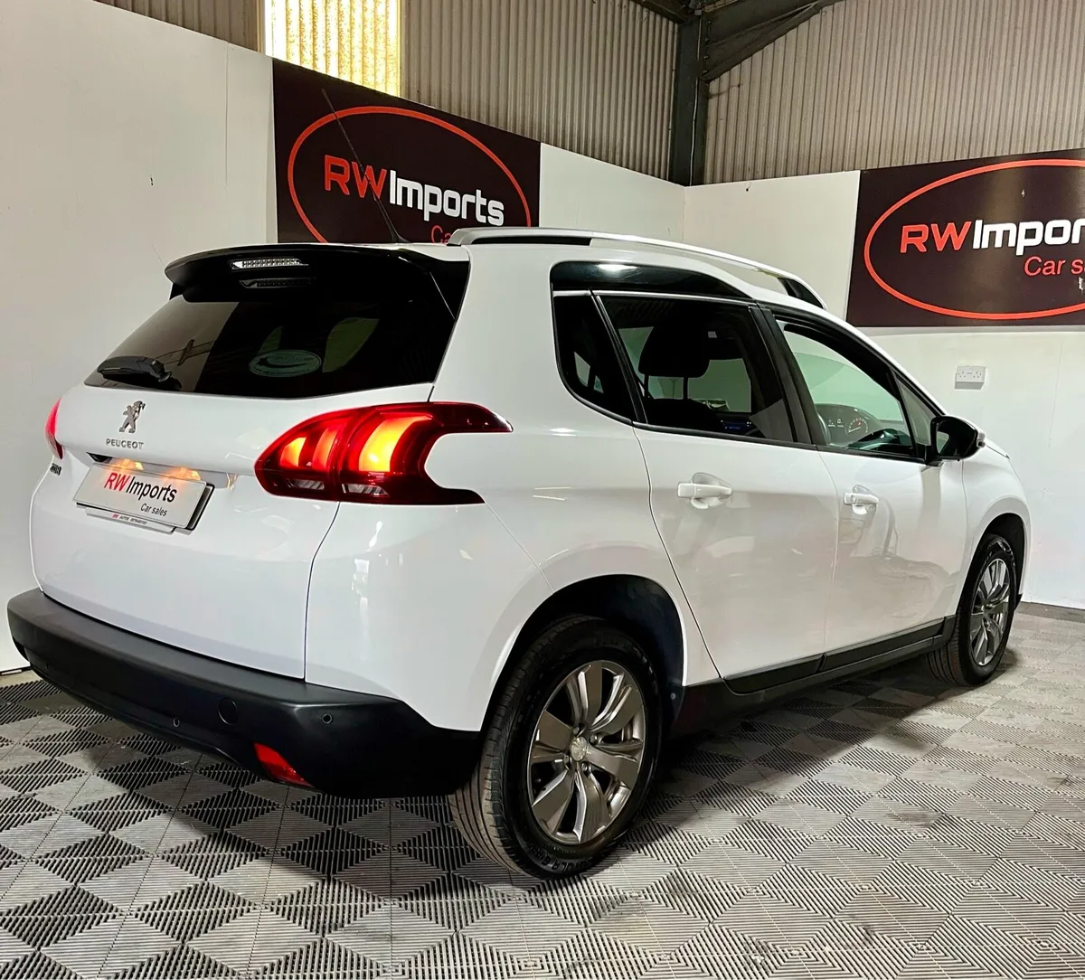 Peugeot 2008 1.6 diesel - Image 2