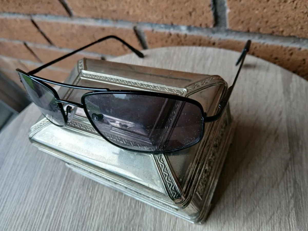 New pilots sunglasses. - Image 2