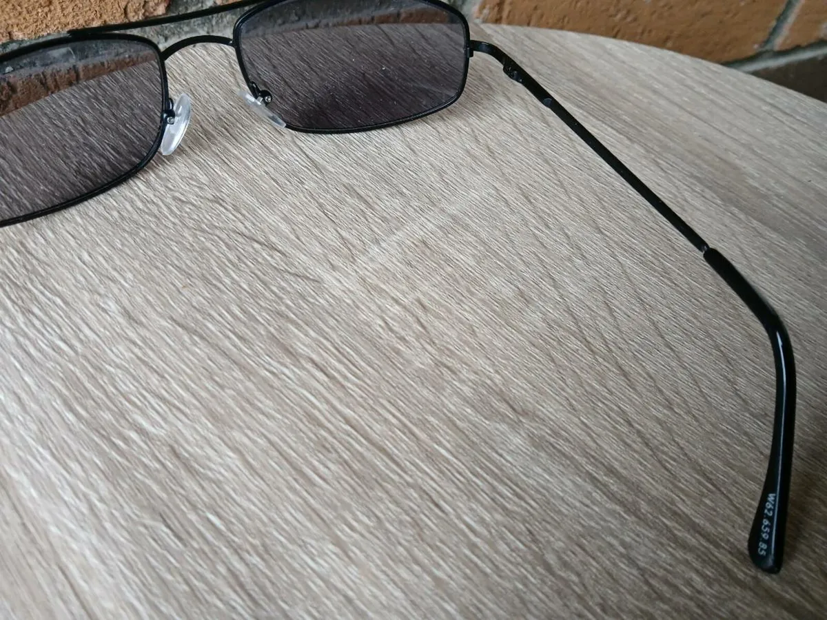 New pilots sunglasses. - Image 4