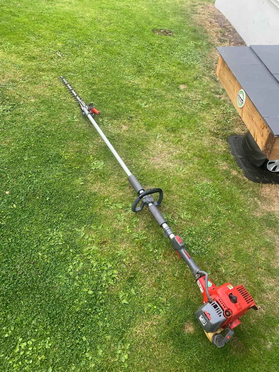 Hedge cutter - Image 1
