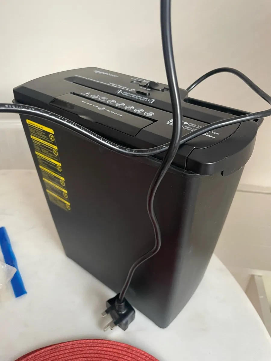 Paper shredder - Image 2