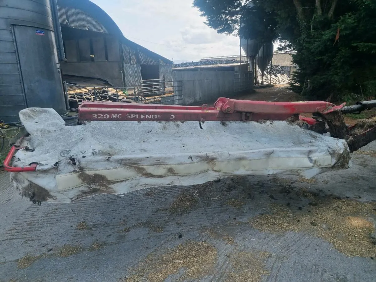 Lely 320mc  mower conditioner - Image 4