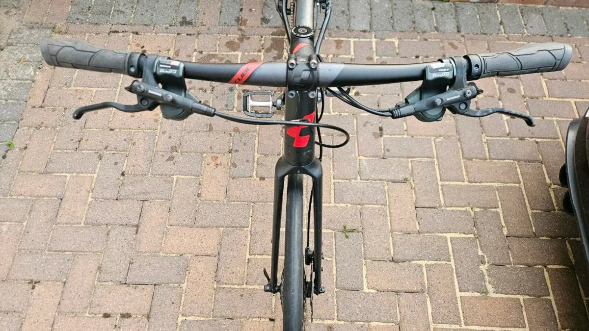 Cube SL Flat Bar Road Bike 56cm Frame - Image 4