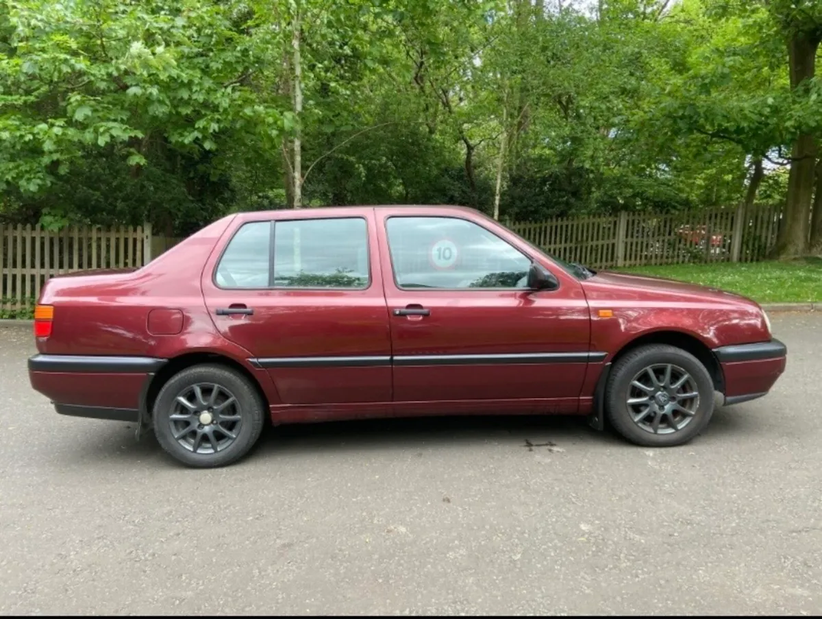 Volkswagen Vento 1.8 petrol - Image 1