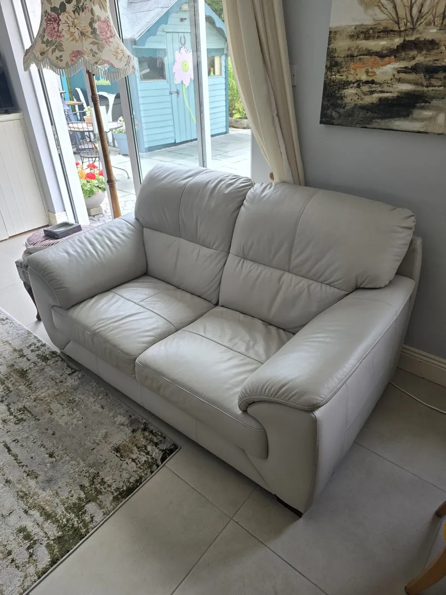 Leather couch (2 seater) - Image 4