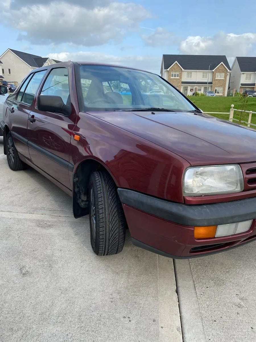 Volkswagen Vento 1.8 petrol - Image 2