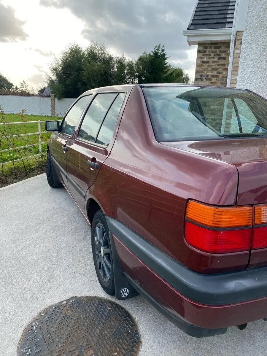 Volkswagen Vento 1.8 petrol - Image 3