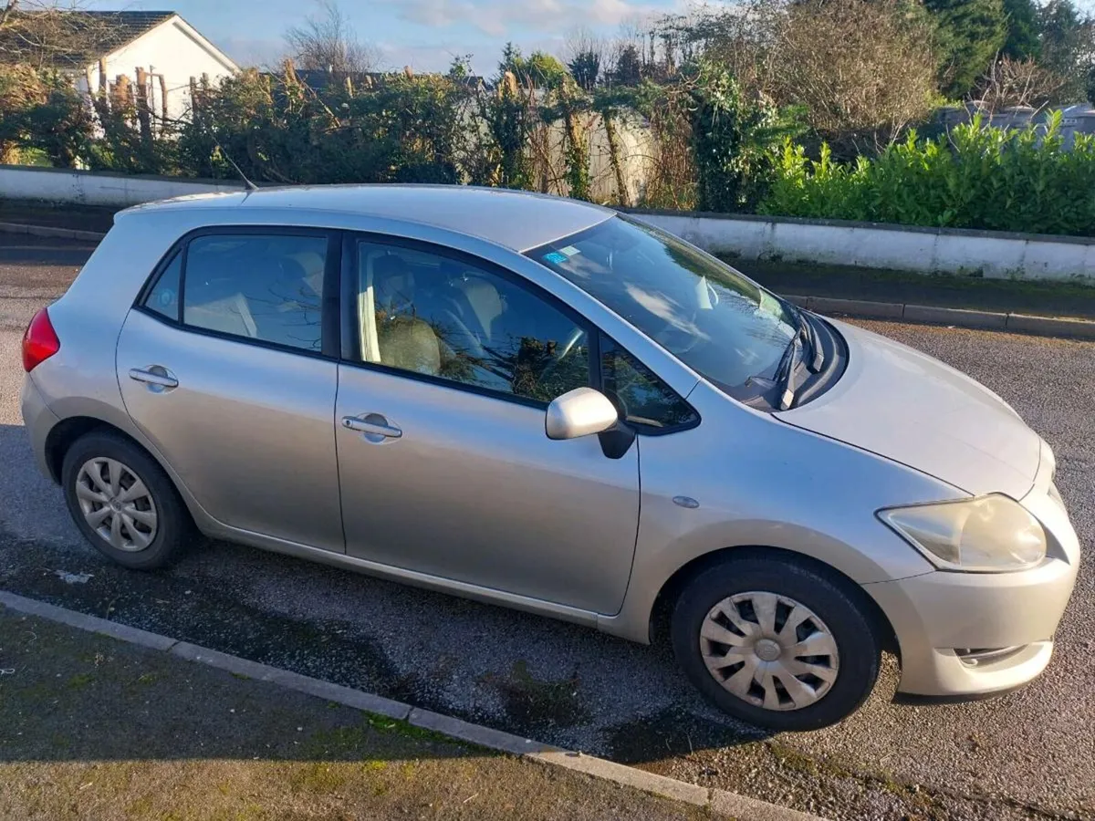 2007 Toyota Auris 1.4 5 DR Petrol - Image 2
