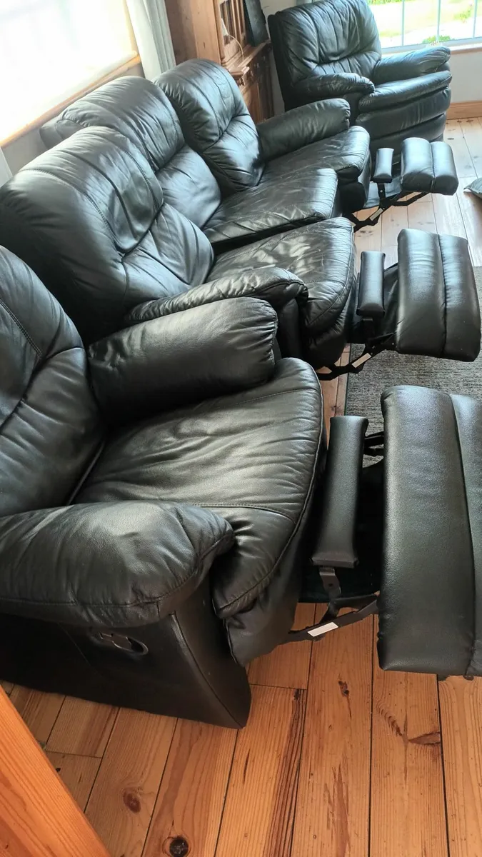 Suit of furniture - Image 3