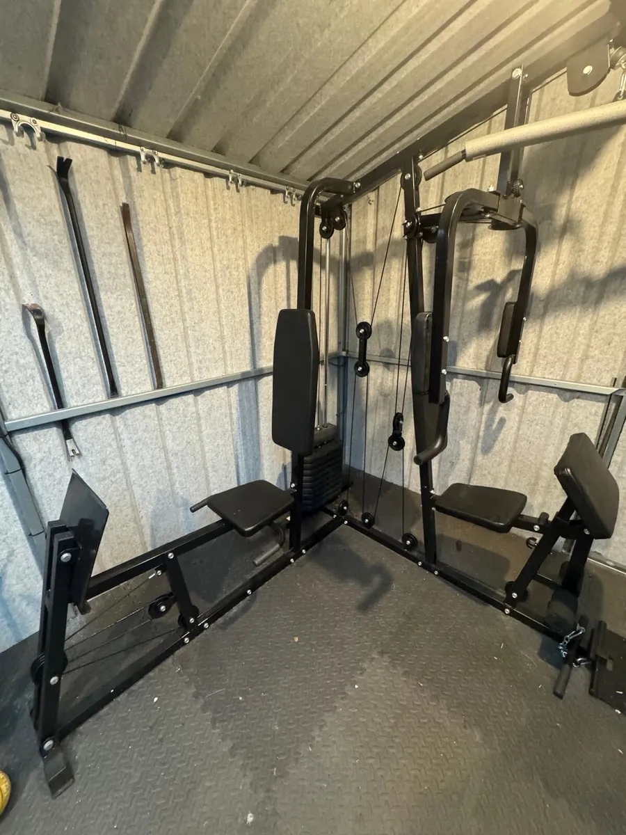 Gym equipment - Image 1