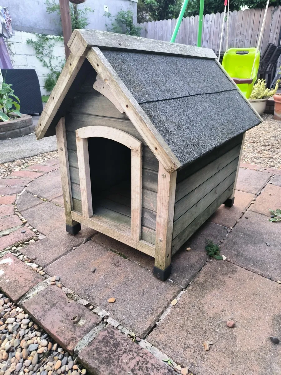 Small Dog Kennel - Image 1