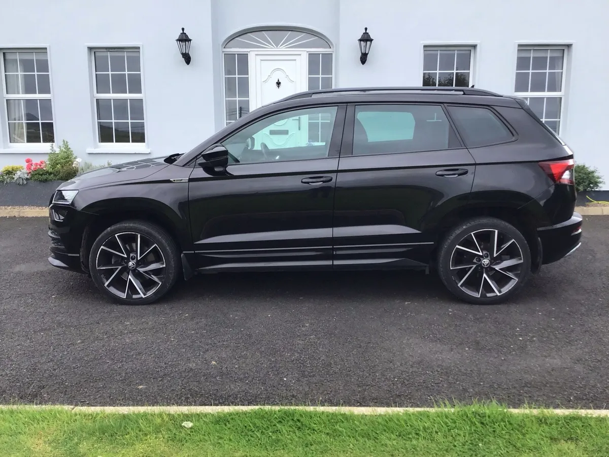 car - Image 1