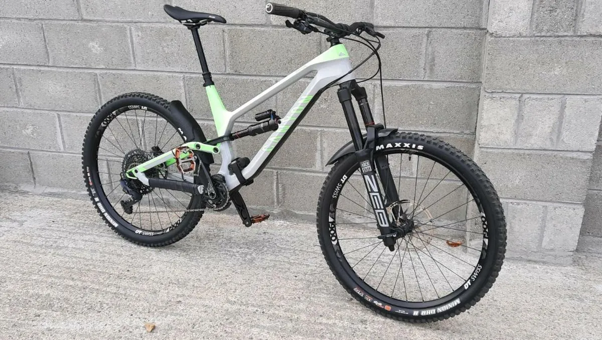 CANYON TORQUE CF7 MTB - Image 1