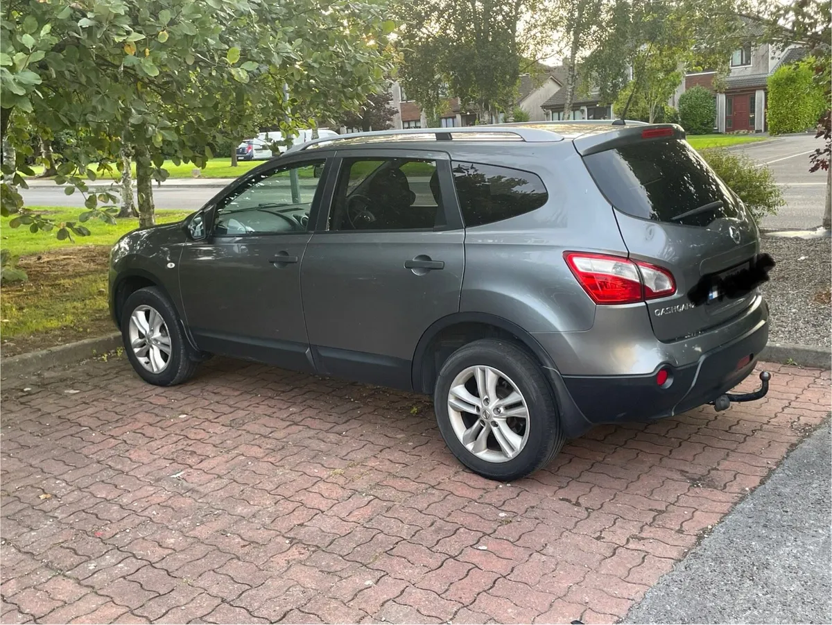 2012 Nissan Qashqai +2 - Image 2
