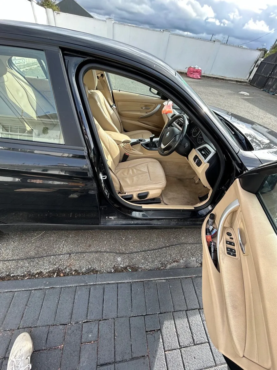 BMW 3-Series 2014( Read Description !) - Image 4
