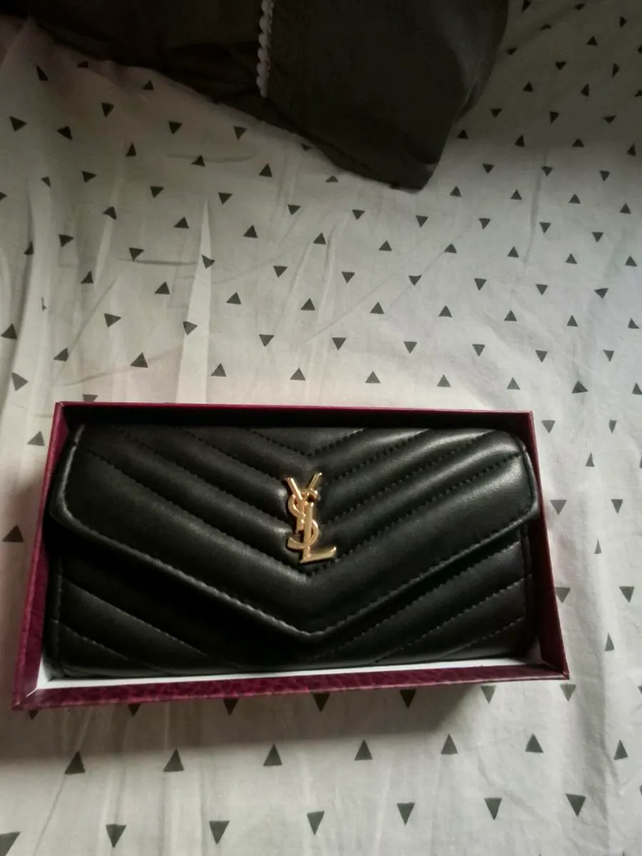 Ysl purse - Image 1