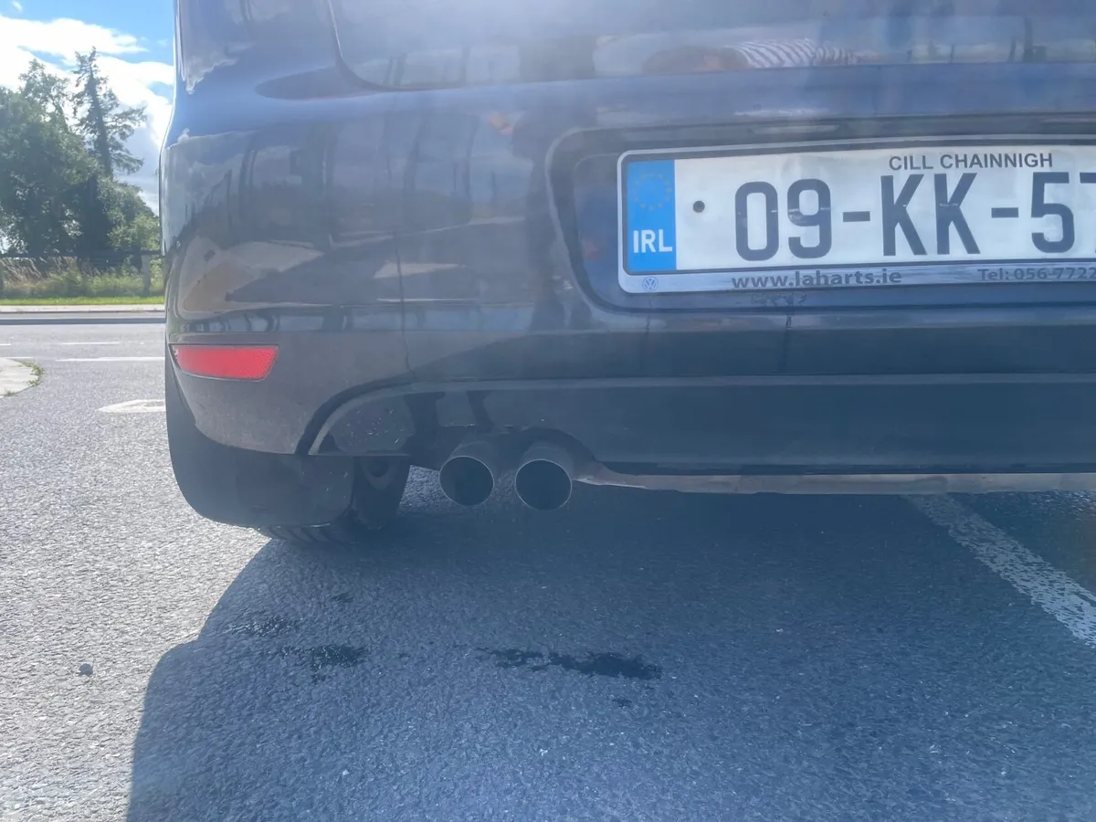 Volkswagen Golf 2009 - Image 2