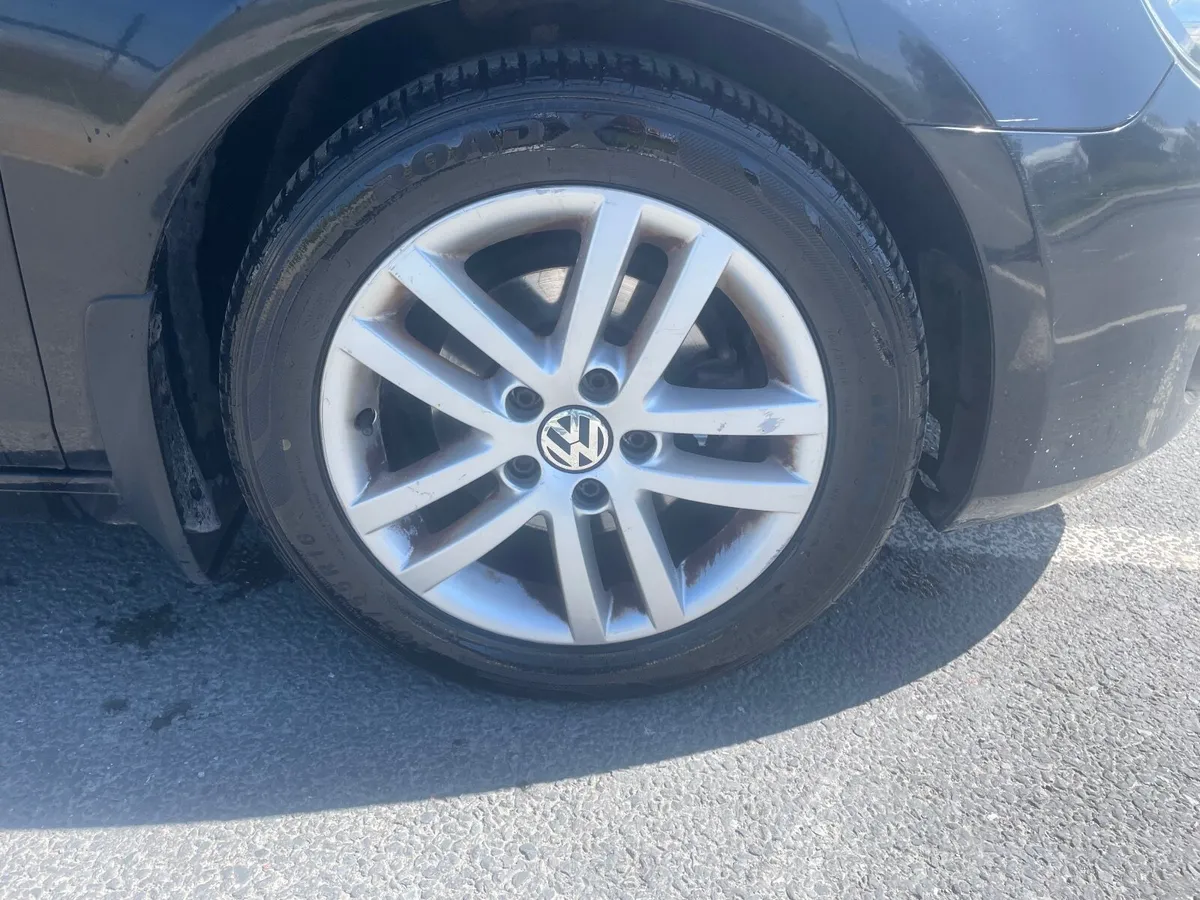 Volkswagen Golf 2009 - Image 4